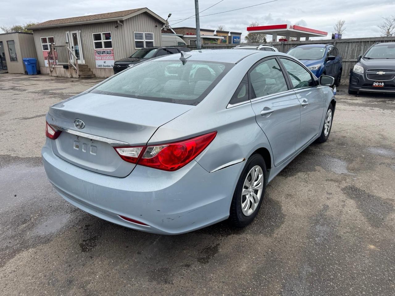 2011 Hyundai Sonata GL, SEDAN, AUTO, 4 CYL, WARRANTY, CERTIFIED Photo