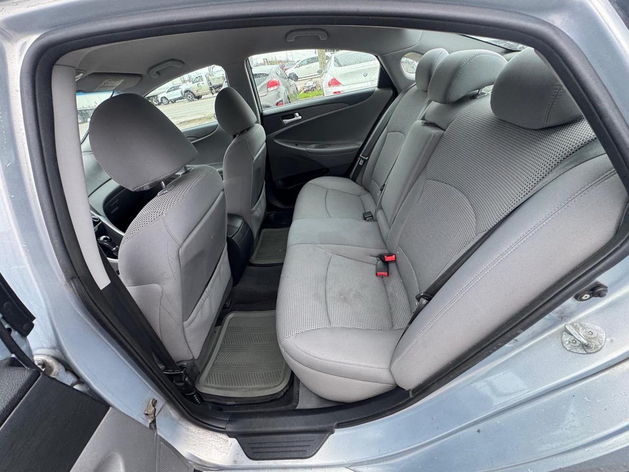2011 Hyundai Sonata GL, SEDAN, AUTO, 4 CYL, WARRANTY, CERTIFIED Photo