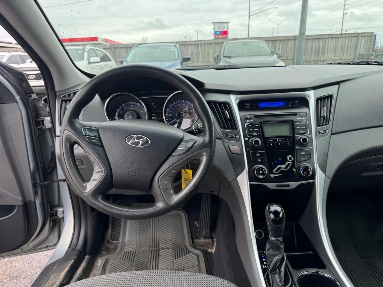2011 Hyundai Sonata GL, SEDAN, AUTO, 4 CYL, WARRANTY, CERTIFIED Photo
