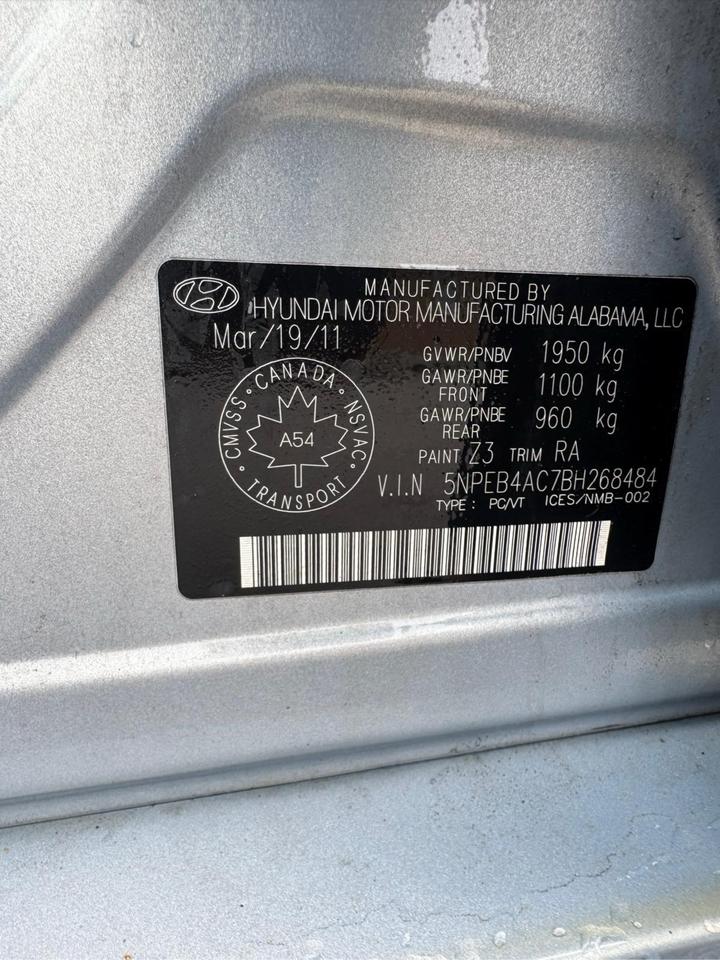 2011 Hyundai Sonata GL, SEDAN, AUTO, 4 CYL, WARRANTY, CERTIFIED Photo