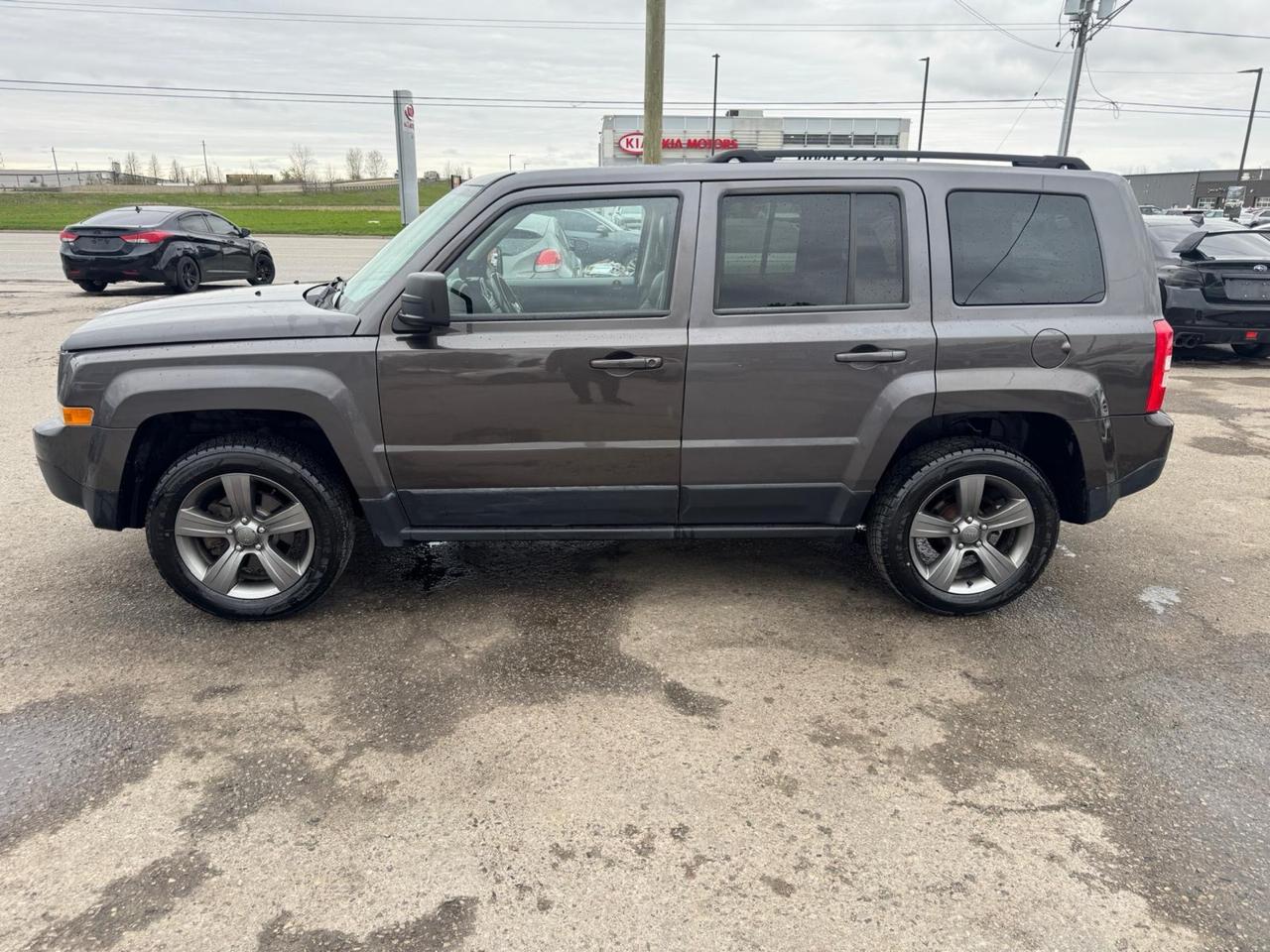 2015 Jeep Patriot High Altitude, LEATHER, SUNROOF, 4 CYL, CERTIFIED Photo