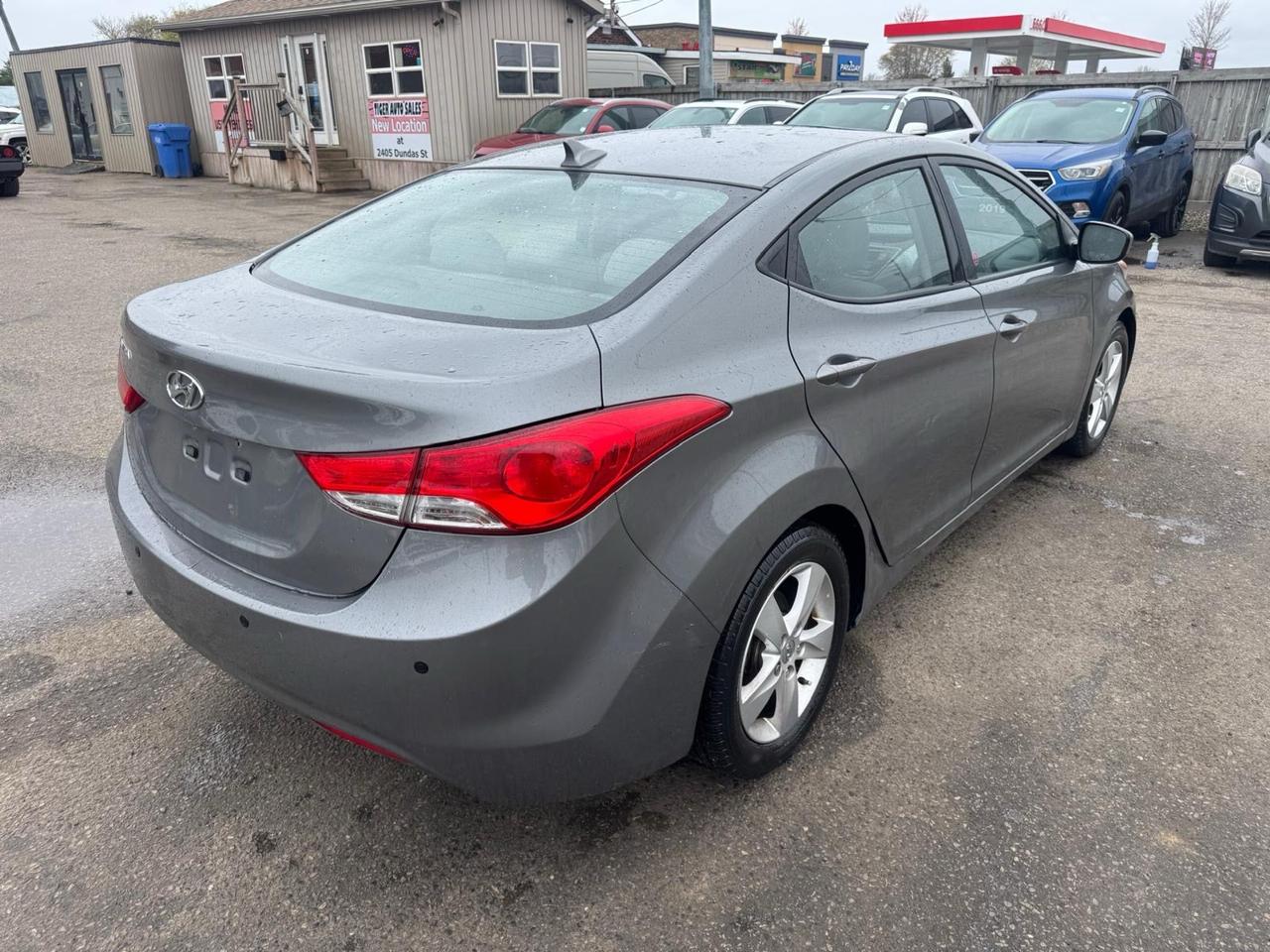 2013 Hyundai Elantra GLS Photo4
