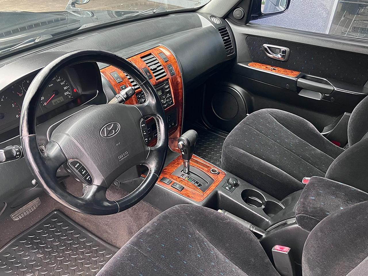 2002 Hyundai Terracan Crdi DIESEL| 4X4 |7-PASSENGERS|ALLOYS|RUNNING BOARDS Photo