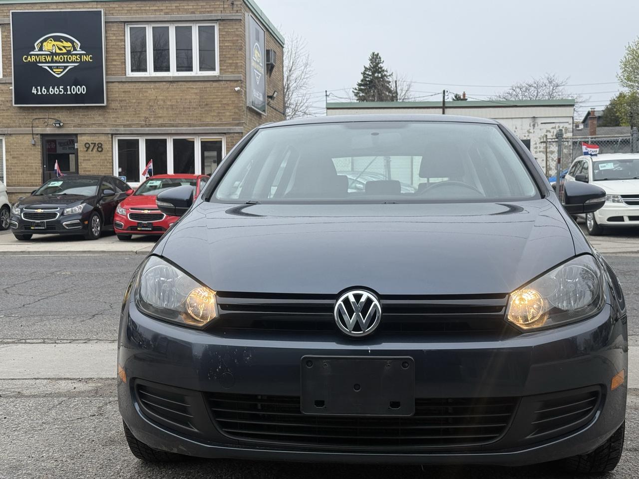2013 Volkswagen Golf TRENDLINE Photo