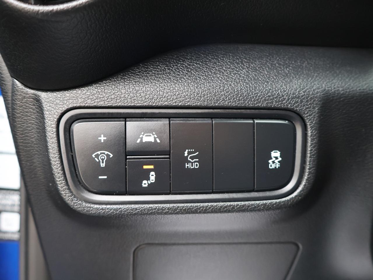 2022 Kia Soul EV LIMITED CERTIFIED *1 OWNER* CAMERA NAV BLUETOOTH LEATHER HEATED SEATS SUNROOF CRUISE ALLOYS Photo