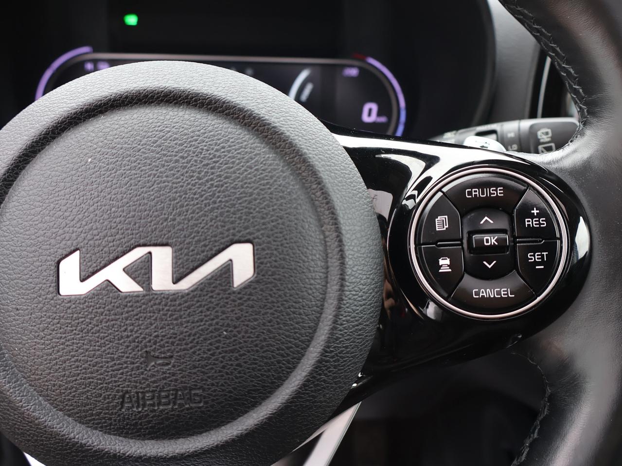 2022 Kia Soul EV LIMITED CERTIFIED *1 OWNER* CAMERA NAV BLUETOOTH LEATHER HEATED SEATS SUNROOF CRUISE ALLOYS Photo