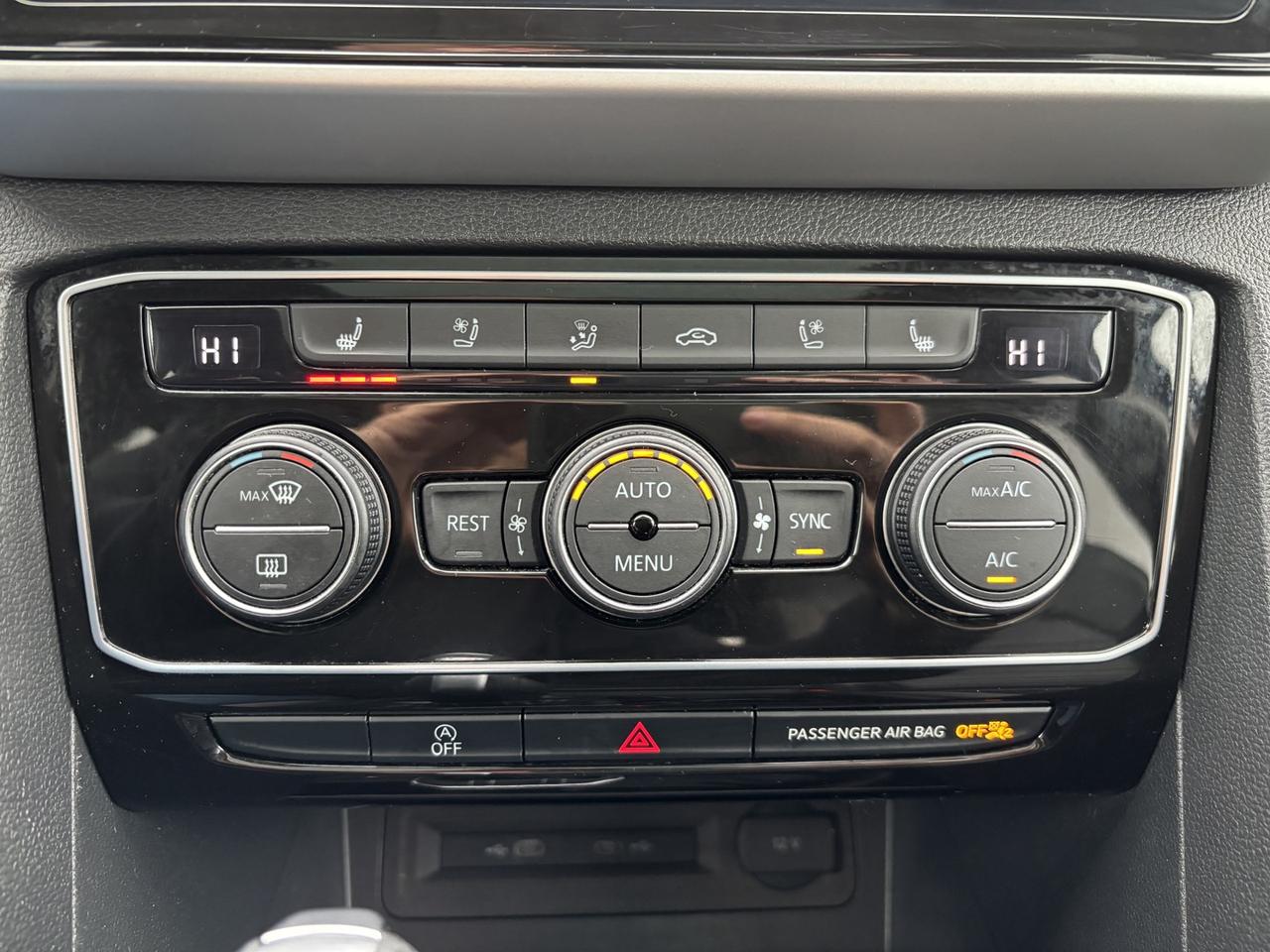 2023 Volkswagen Atlas Highline ~CLEAN CARFAX~ Photo