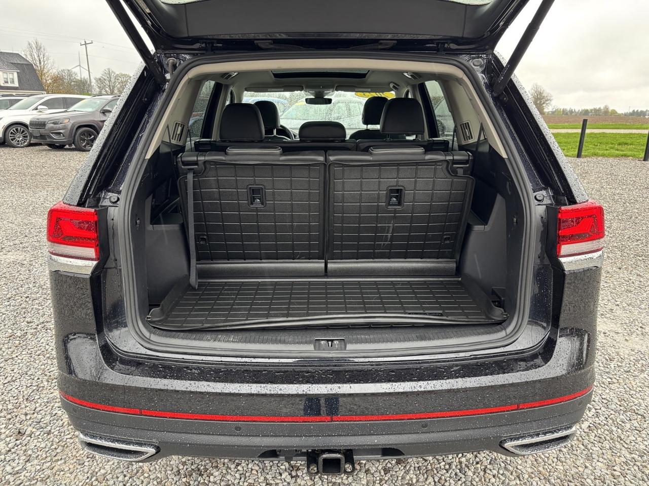 2023 Volkswagen Atlas Highline ~CLEAN CARFAX~ Photo