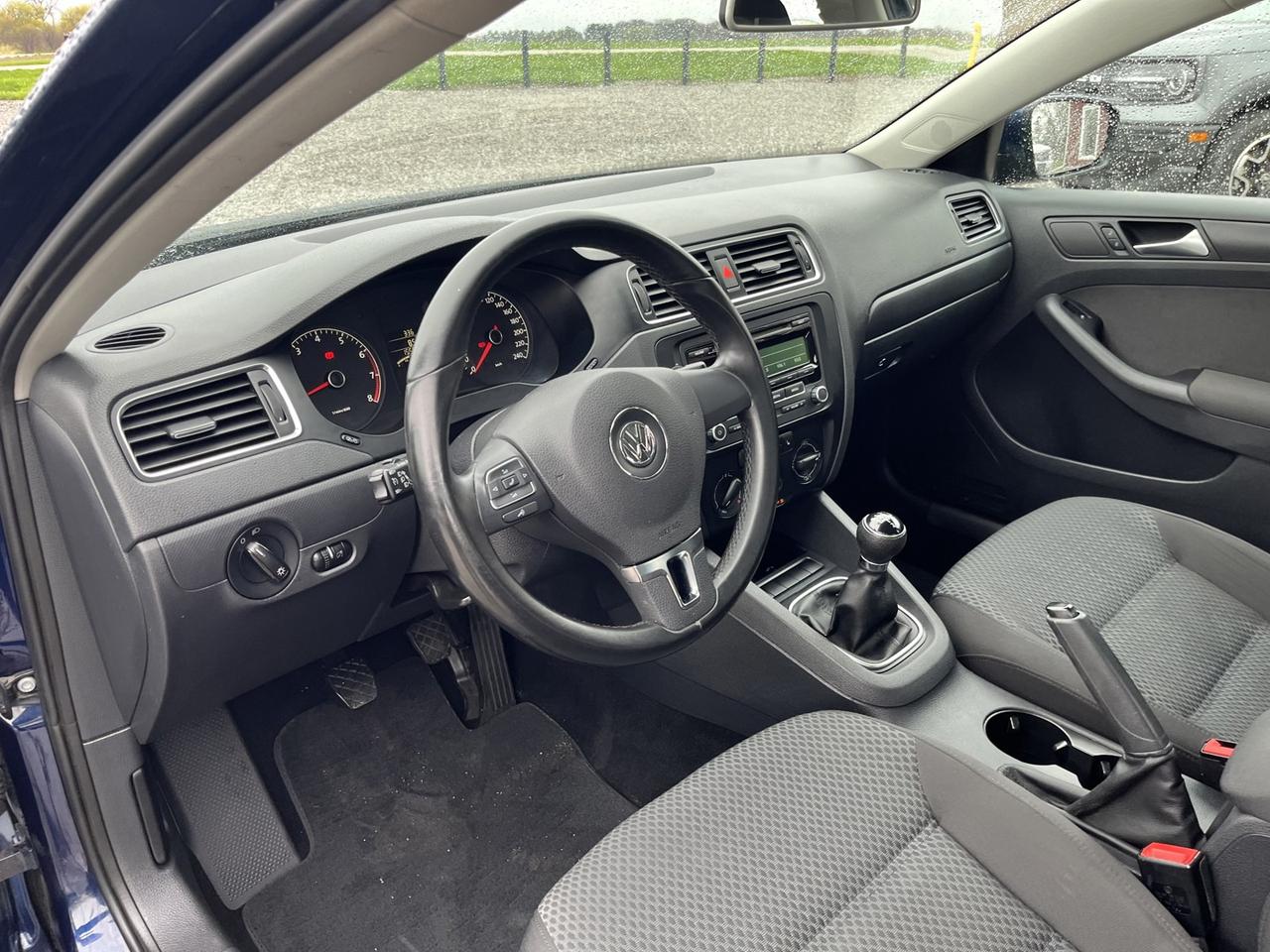 2012 Volkswagen Jetta BASE Photo