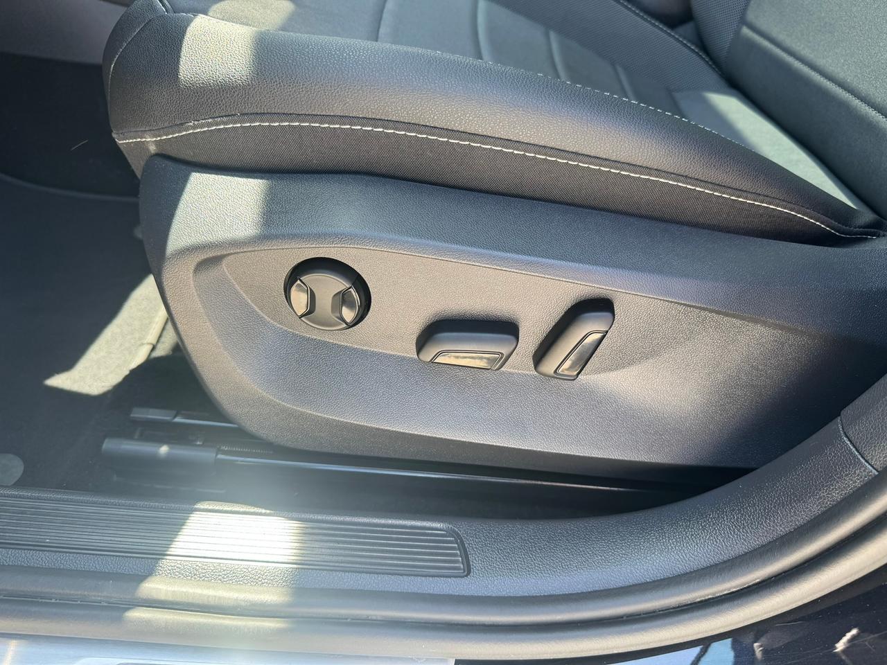 2024 Volkswagen Taos Comfortline Photo