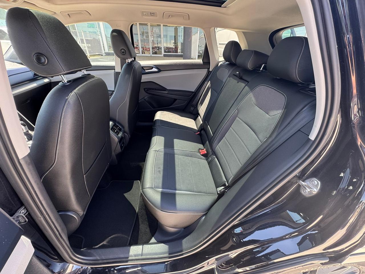 2024 Volkswagen Taos Comfortline Photo