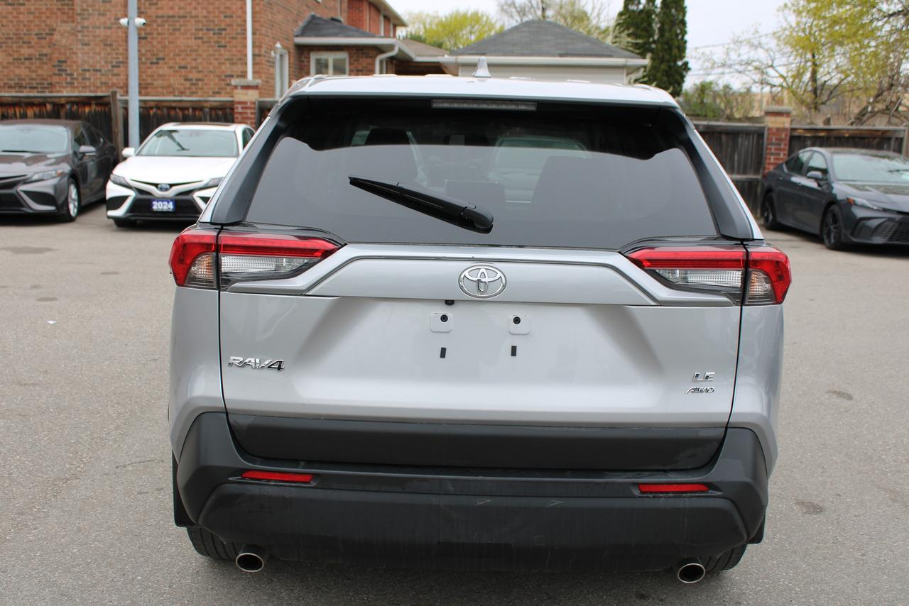2025 Toyota RAV4 LE AWD Photo