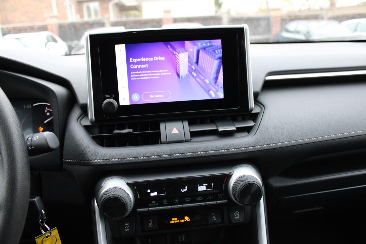 2025 Toyota RAV4 LE AWD Photo