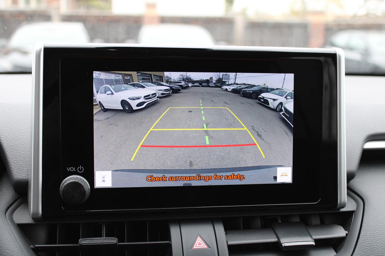2025 Toyota RAV4 LE AWD Photo