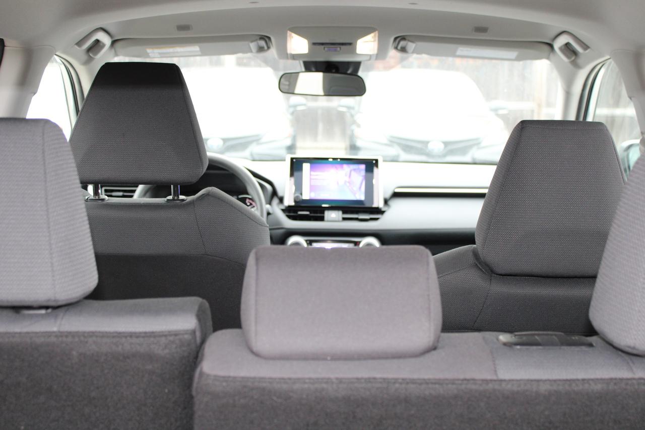 2025 Toyota RAV4 LE AWD Photo