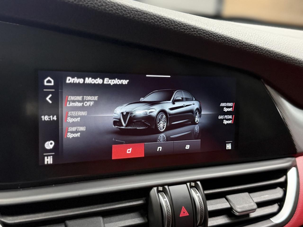 2021 Alfa Romeo Giulia TI SPORT|NAV|BACKUP|ACC|LKA|BSM|FCW|RED INT.| Photo
