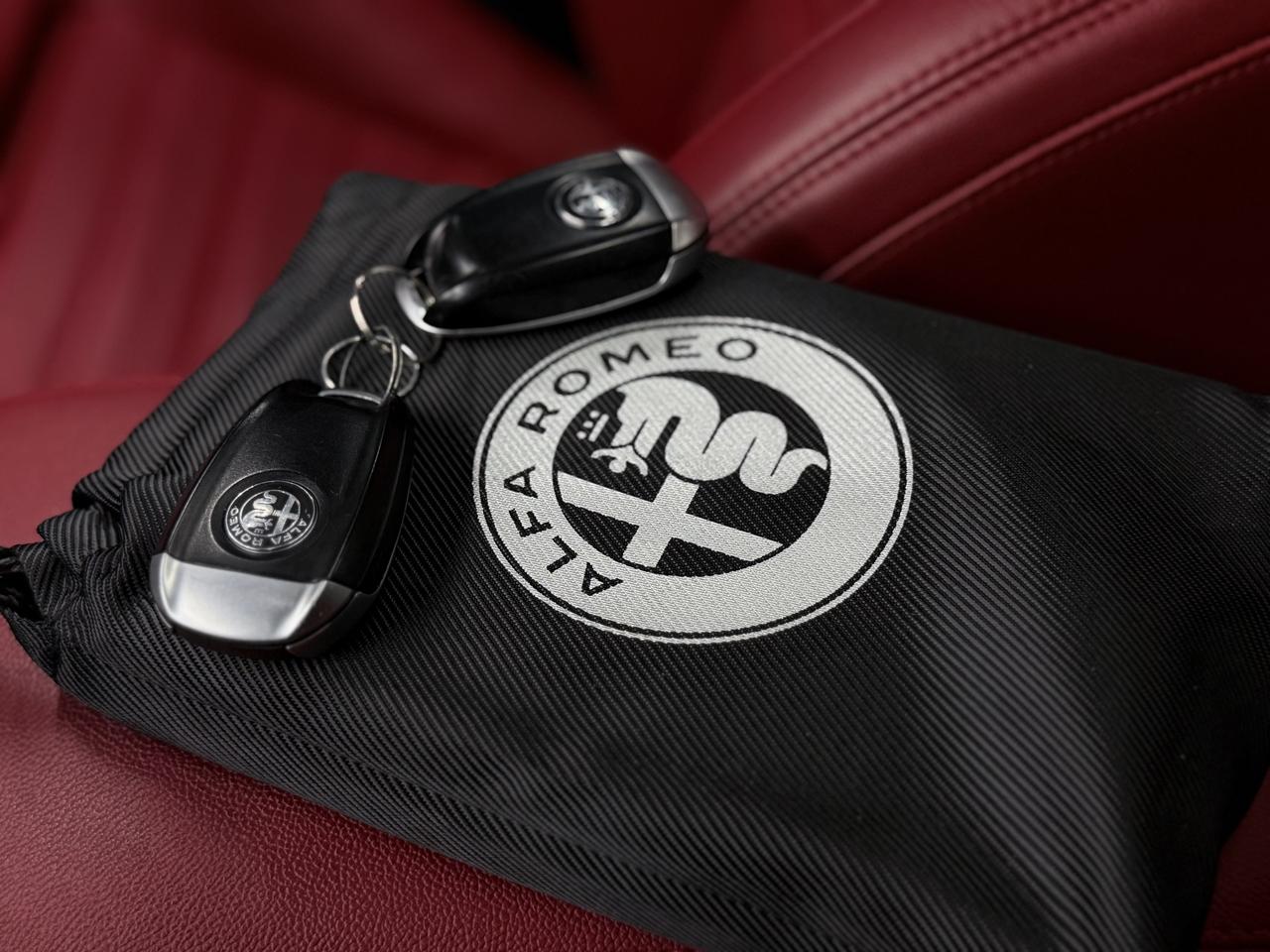 2021 Alfa Romeo Giulia TI SPORT|NAV|BACKUP|ACC|LKA|BSM|FCW|RED INT.| Photo