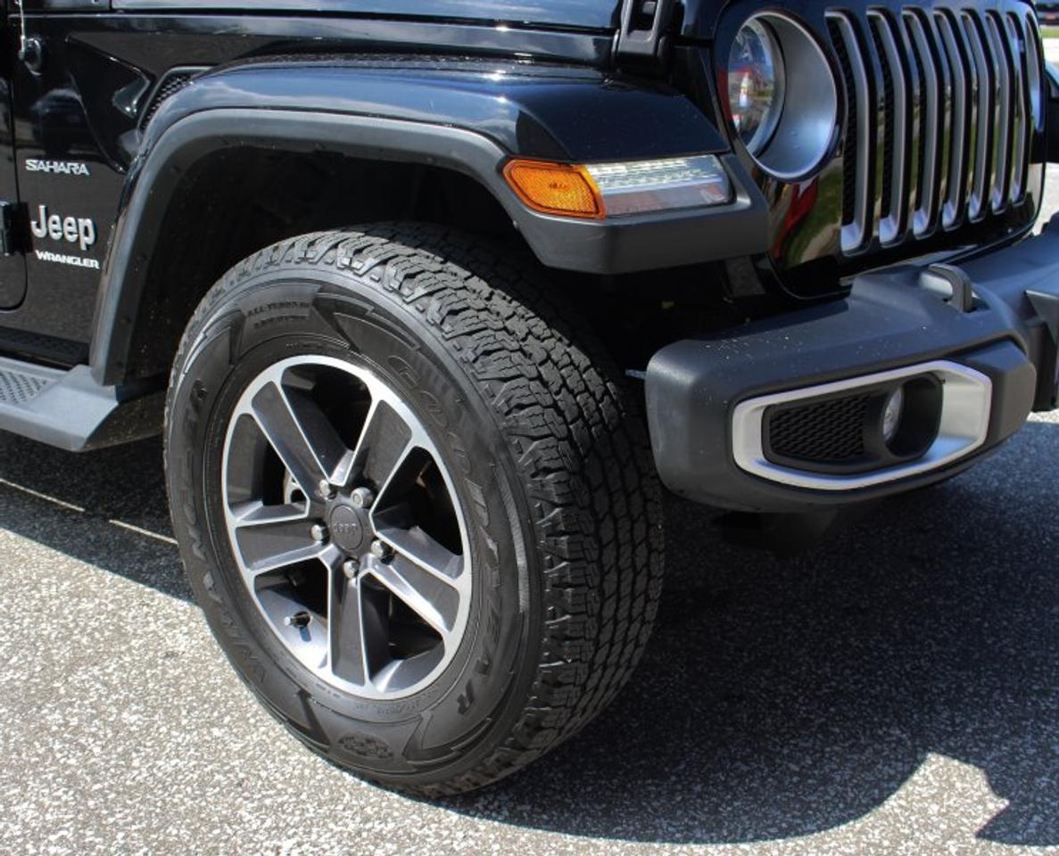 2023 Jeep Wrangler Sahara*Low Ks*4x4*Heated Seats*CarPlay*Rear Cam*2L Photo