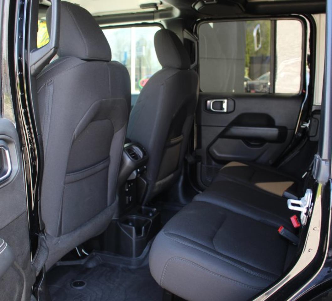 2023 Jeep Wrangler Sahara*Low Ks*4x4*Heated Seats*CarPlay*Rear Cam*2L Photo