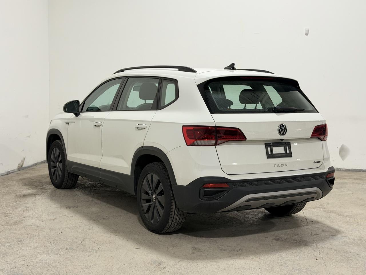 2022 Volkswagen Taos Trendline 4Motion Photo