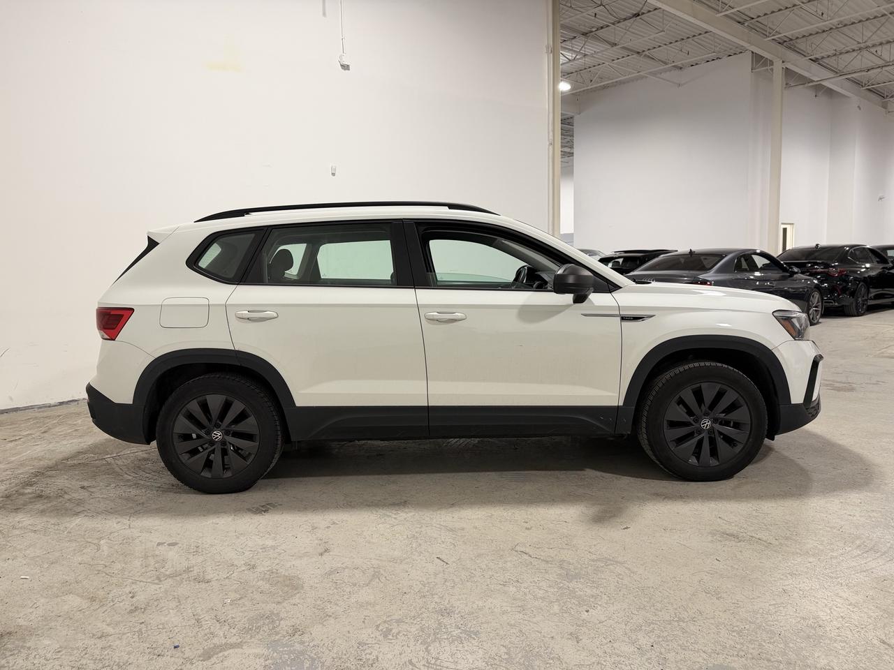 2022 Volkswagen Taos Trendline 4Motion Photo3