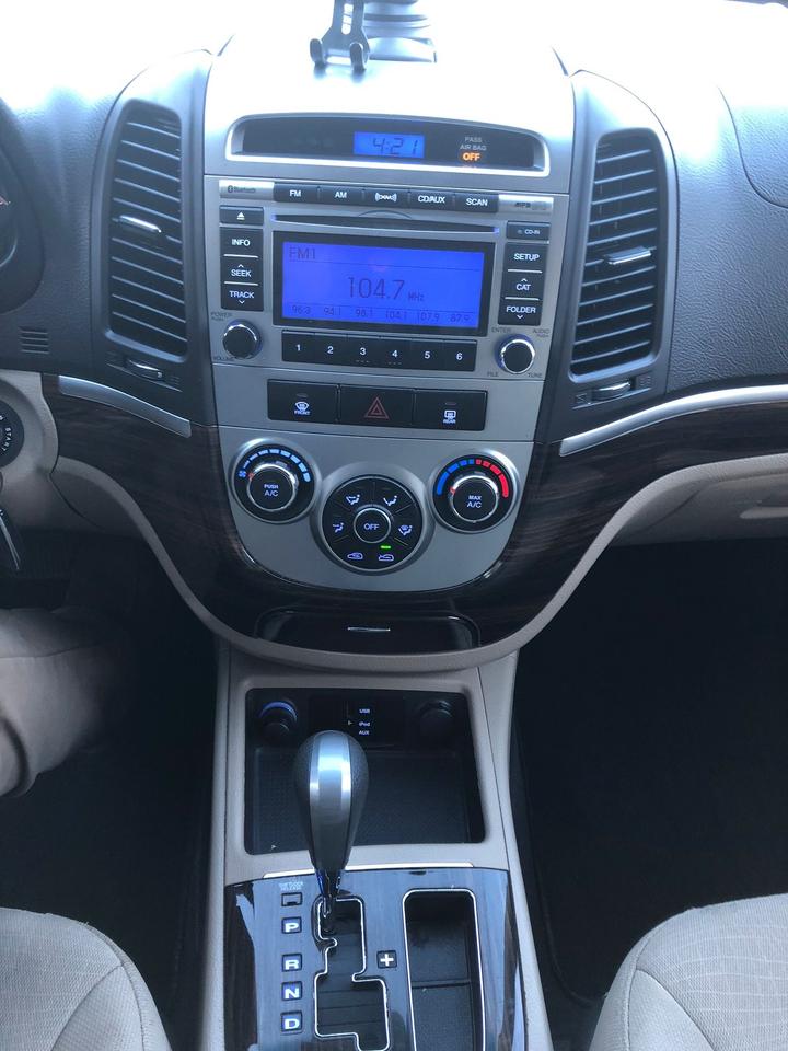 2010 Hyundai Santa Fe GL, AS-IS Photo