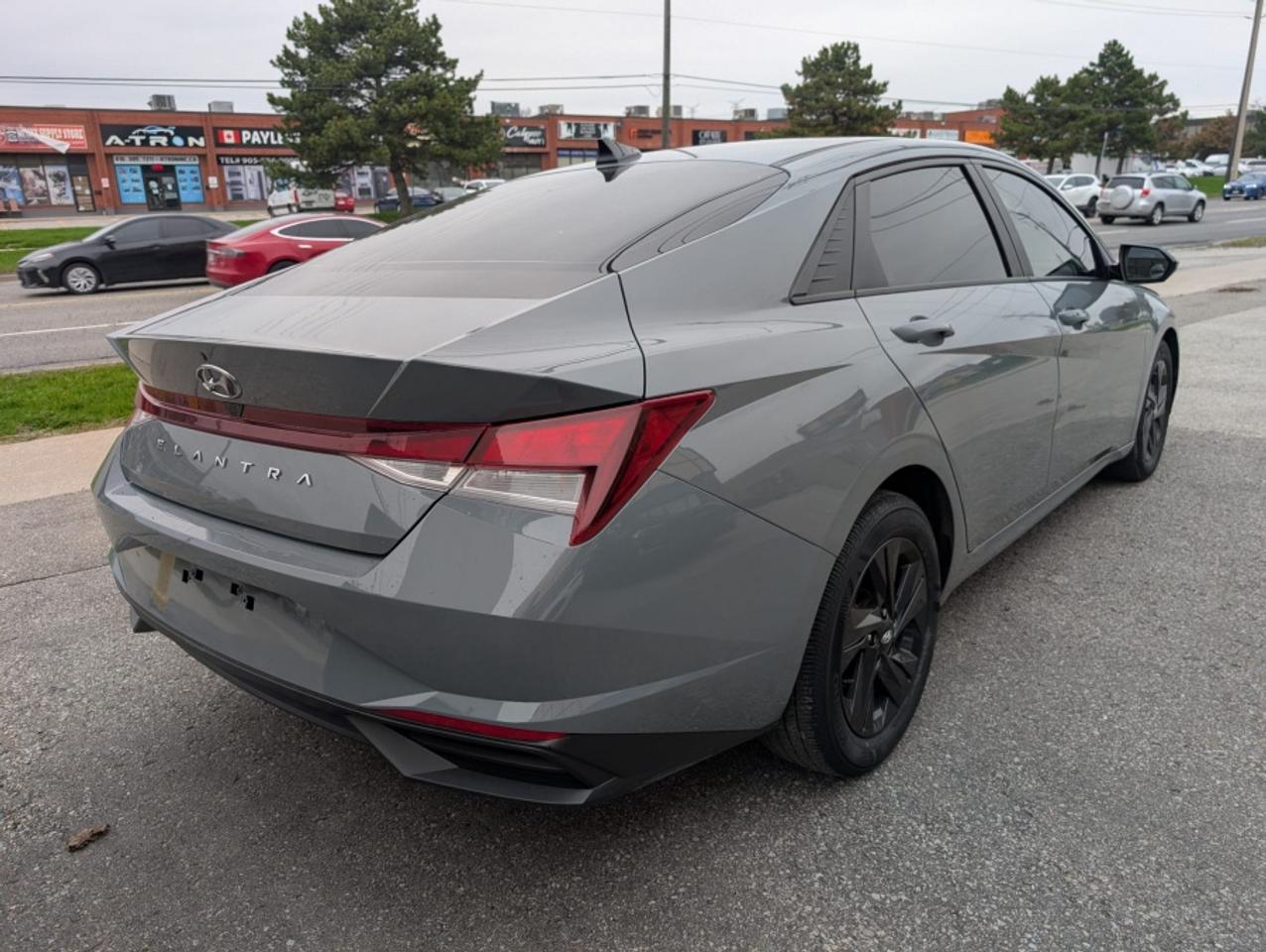 2021 Hyundai Elantra PREFERRED/ SUNROOF/ BLINDSPOT/ REAR CAM/ CARPLAY Photo