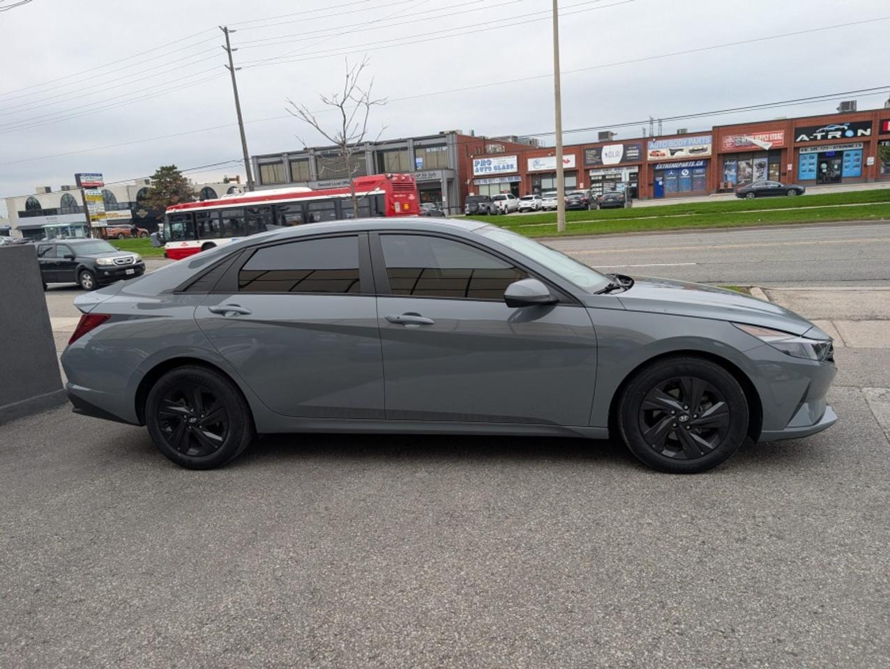 2021 Hyundai Elantra PREFERRED/ SUNROOF/ BLINDSPOT/ REAR CAM/ CARPLAY - Photo #4