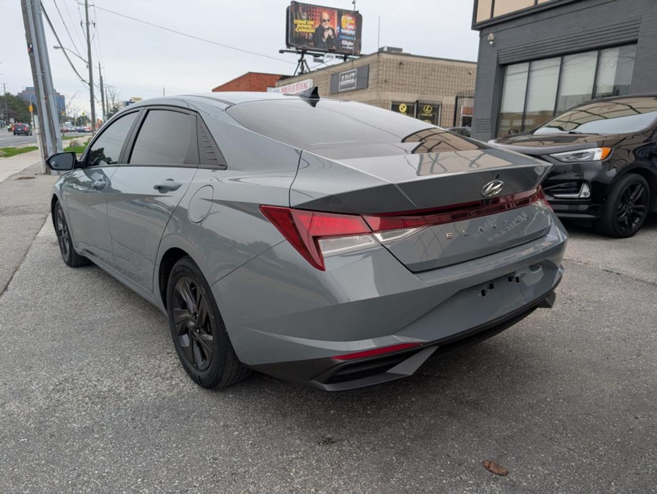2021 Hyundai Elantra PREFERRED/ SUNROOF/ BLINDSPOT/ REAR CAM/ CARPLAY - Photo #6