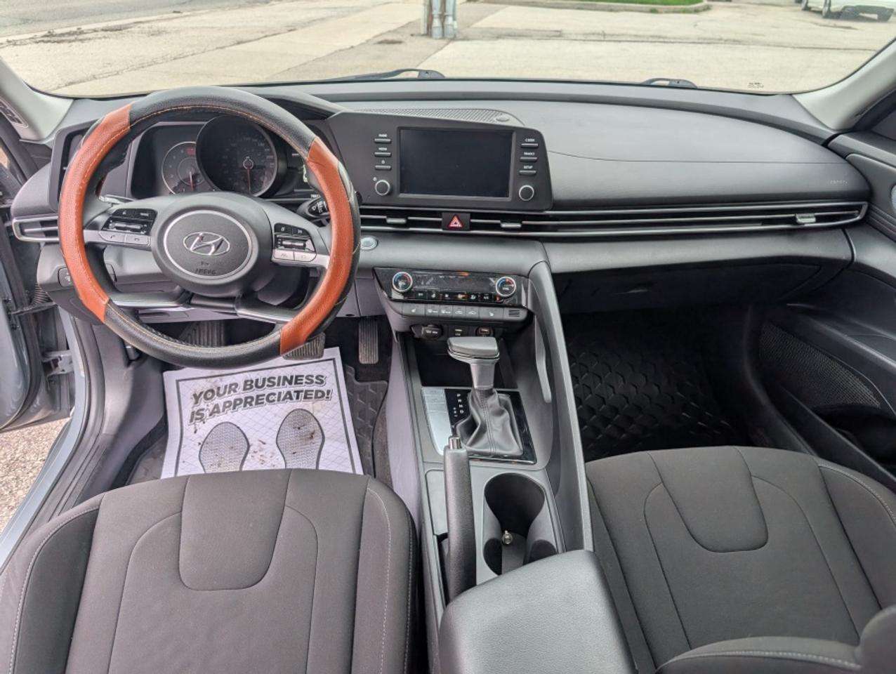 2021 Hyundai Elantra PREFERRED/ SUNROOF/ BLINDSPOT/ REAR CAM/ CARPLAY Photo
