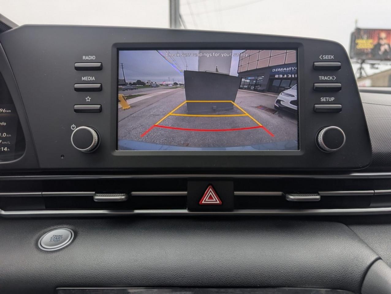 2021 Hyundai Elantra PREFERRED/ SUNROOF/ BLINDSPOT/ REAR CAM/ CARPLAY - Photo #16