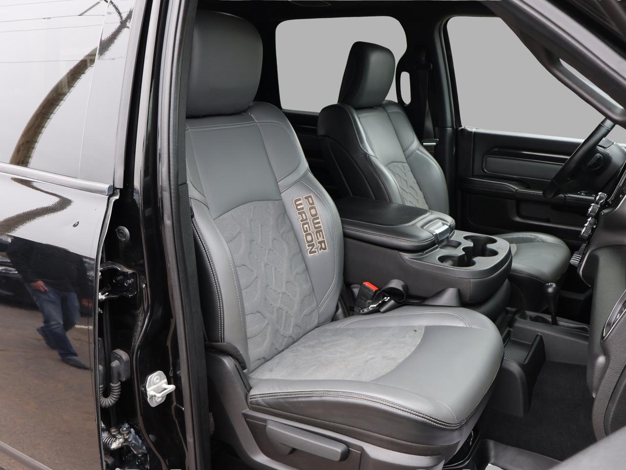 2020 RAM 2500 POWER WAGON HEMI CREW 4WD CERTIFIED CAMERA NAV BLUETOOTH LEATHER HEATED SEATS SUNROOF CRUISE ALLOYS Photo
