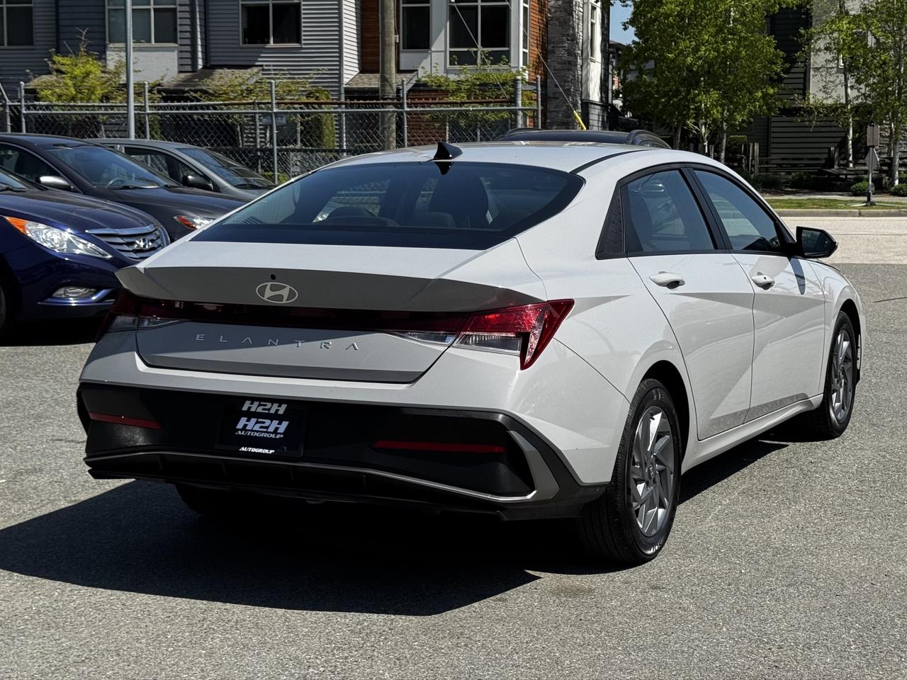 2025 Hyundai Elantra FINANCING AVAILABLE Photo5