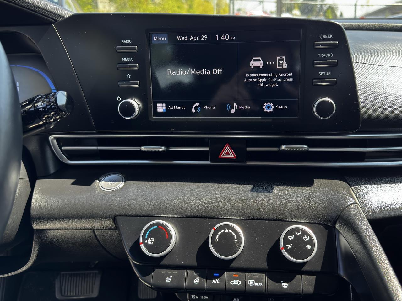 2025 Hyundai Elantra FINANCING AVAILABLE Photo13