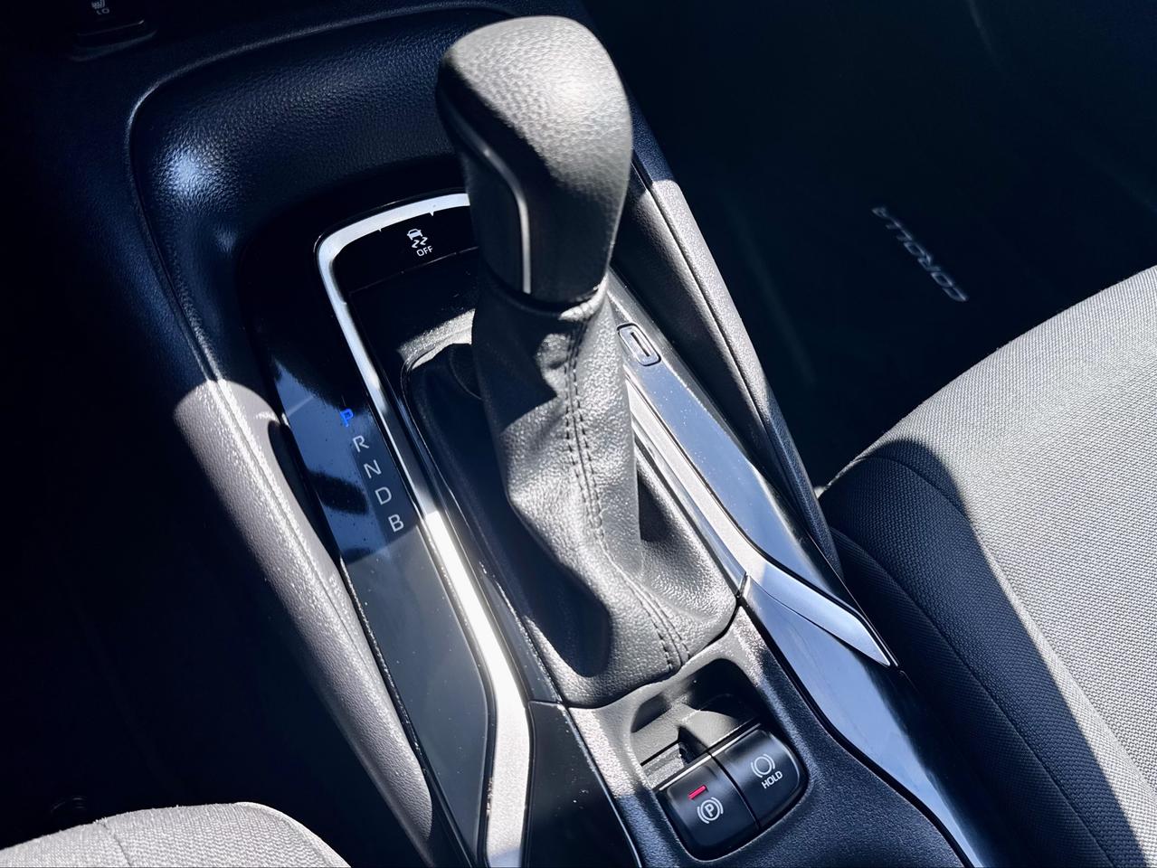 2022 Toyota Corolla FINANCING AVAILABLE Photo12