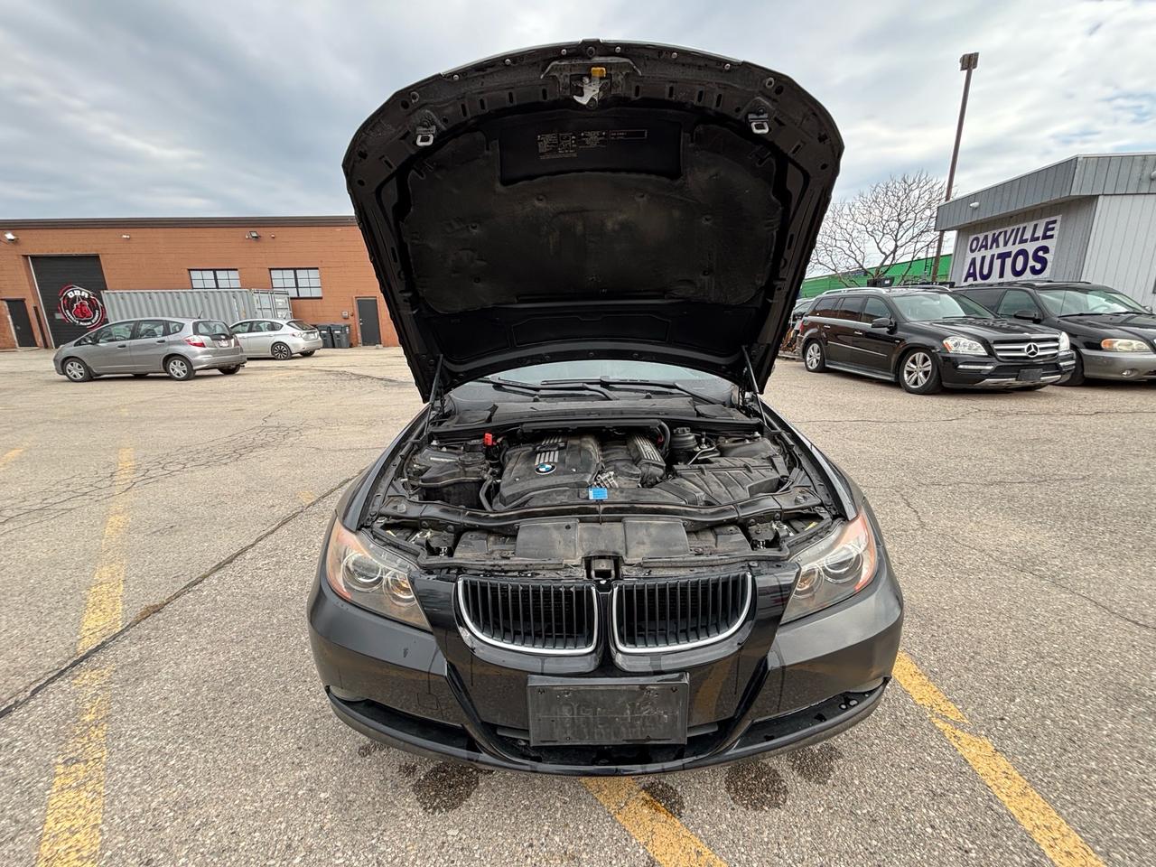 2007 BMW 3 Series 4dr Sdn 328i RWD Photo