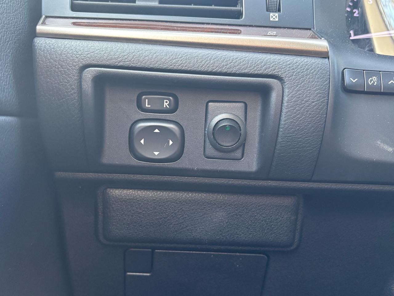 2013 Lexus ES 4DR SDN Photo