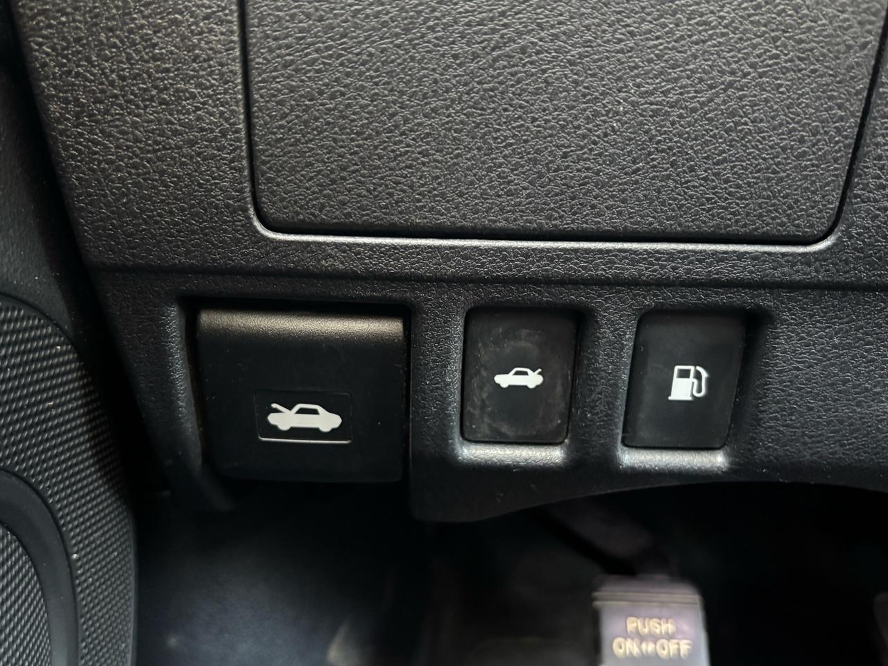 2013 Lexus ES 4DR SDN Photo