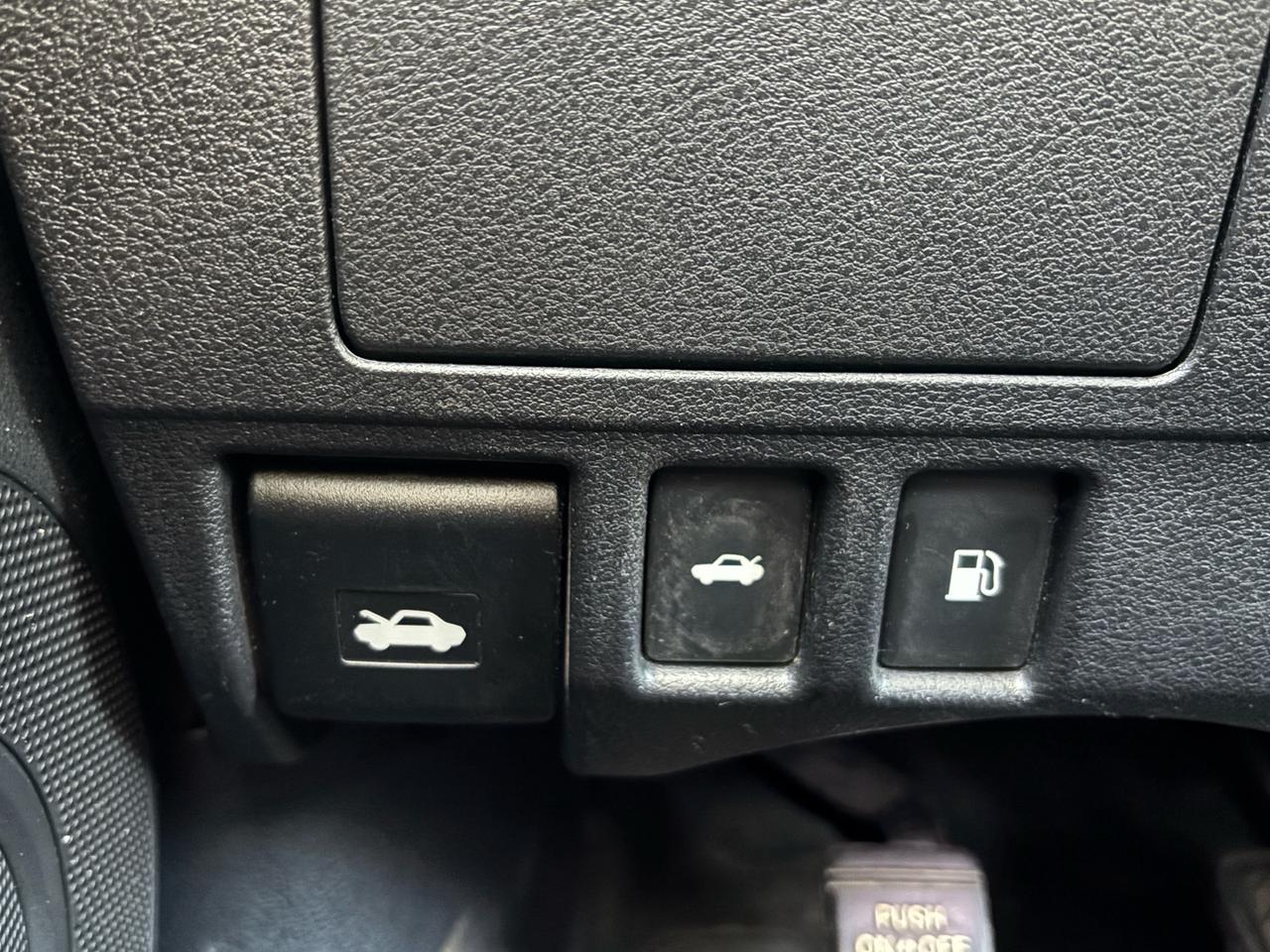 2013 Lexus ES 4DR SDN Photo
