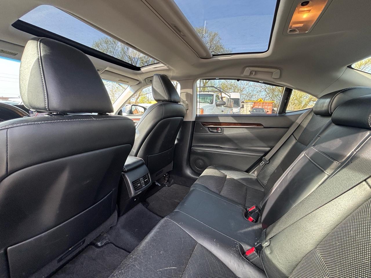 2013 Lexus ES 4DR SDN Photo