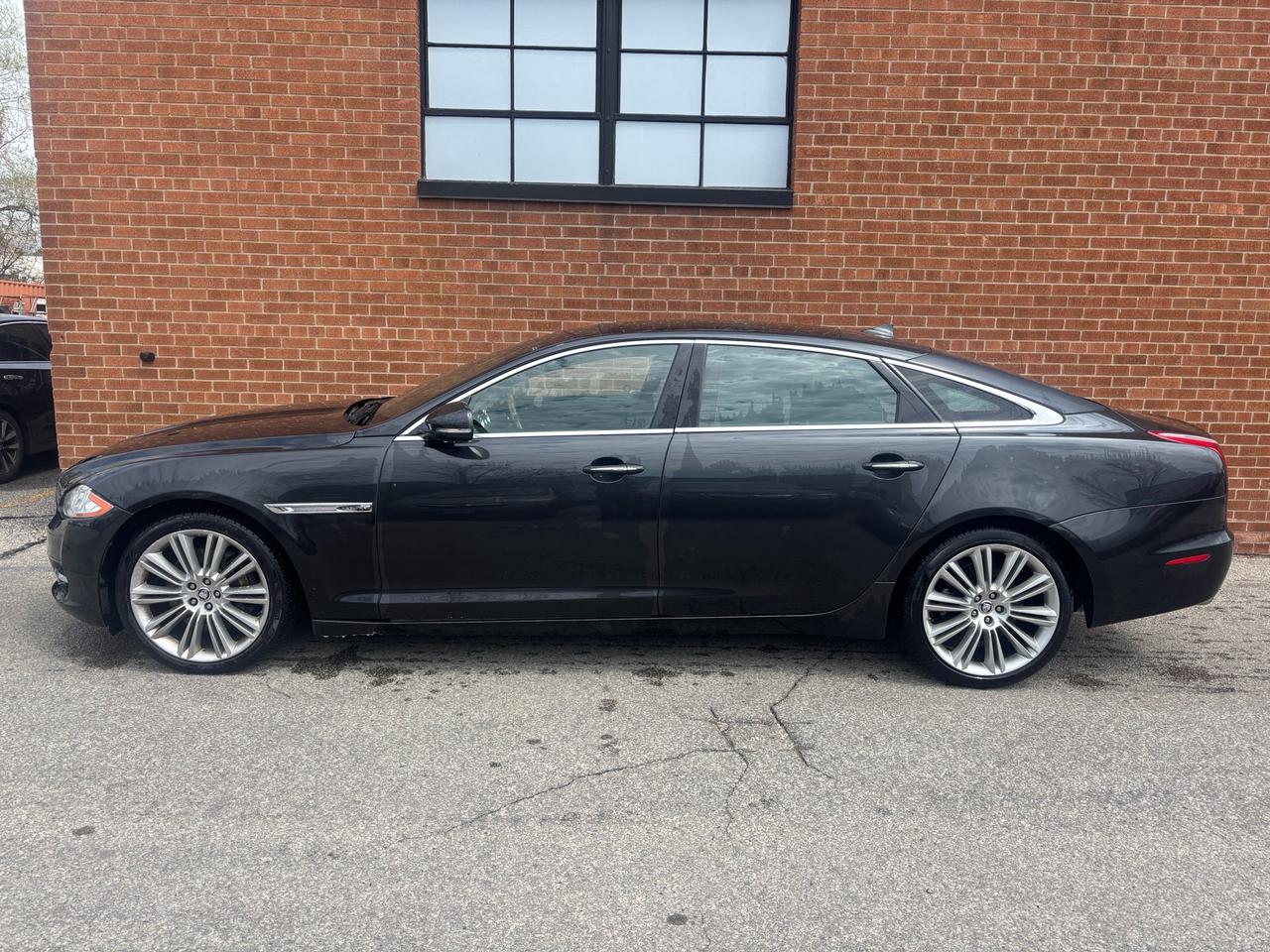 2013 Jaguar XJ 4dr Sdn XJL Portfolio AWD Photo