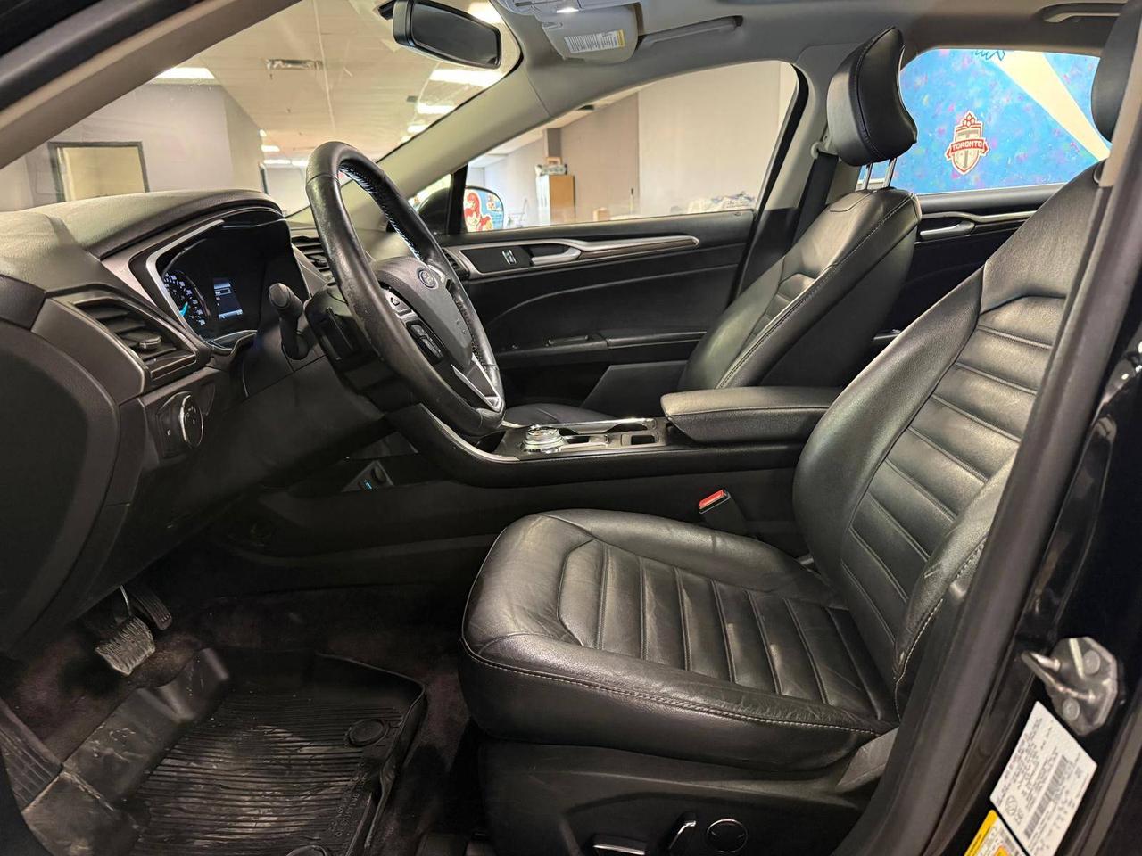 2017 Ford Fusion 4dr Sdn SE AWD, 14 DEALER SERVICE RECORDS Photo