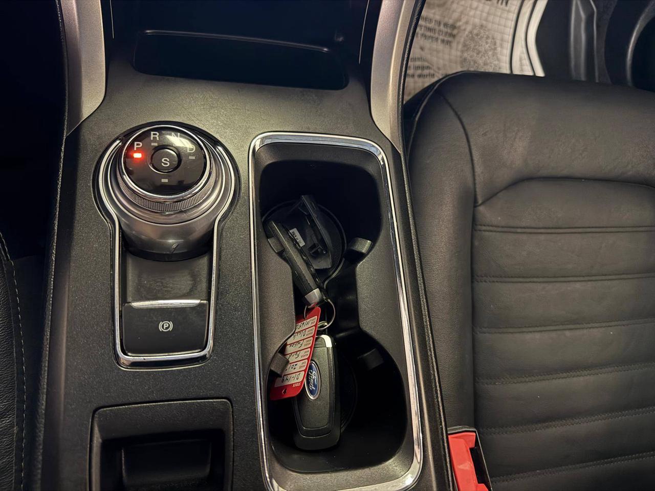 2017 Ford Fusion 4dr Sdn SE AWD, 14 DEALER SERVICE RECORDS Photo