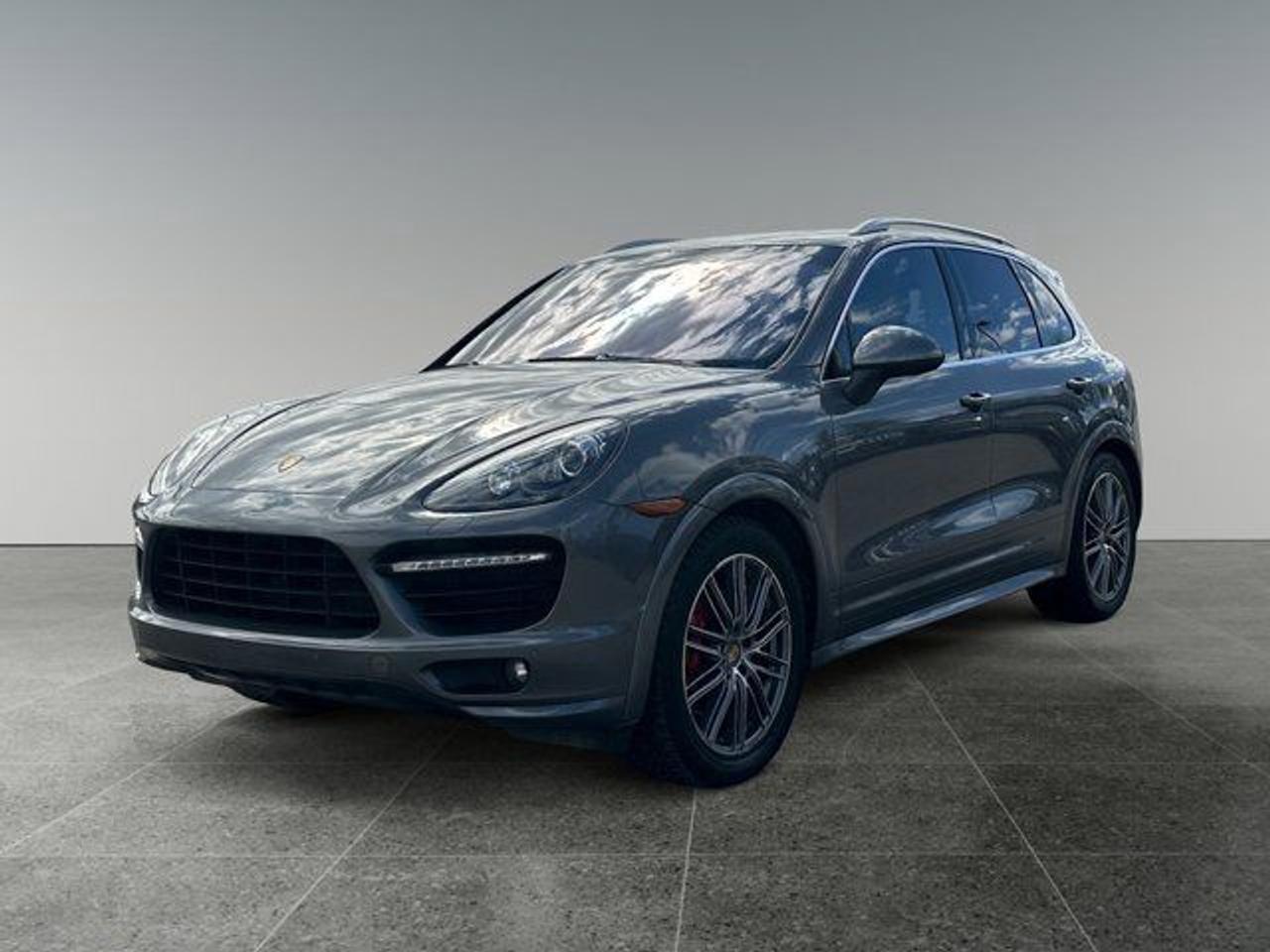 2013 Porsche Cayenne GTS - Photo #1