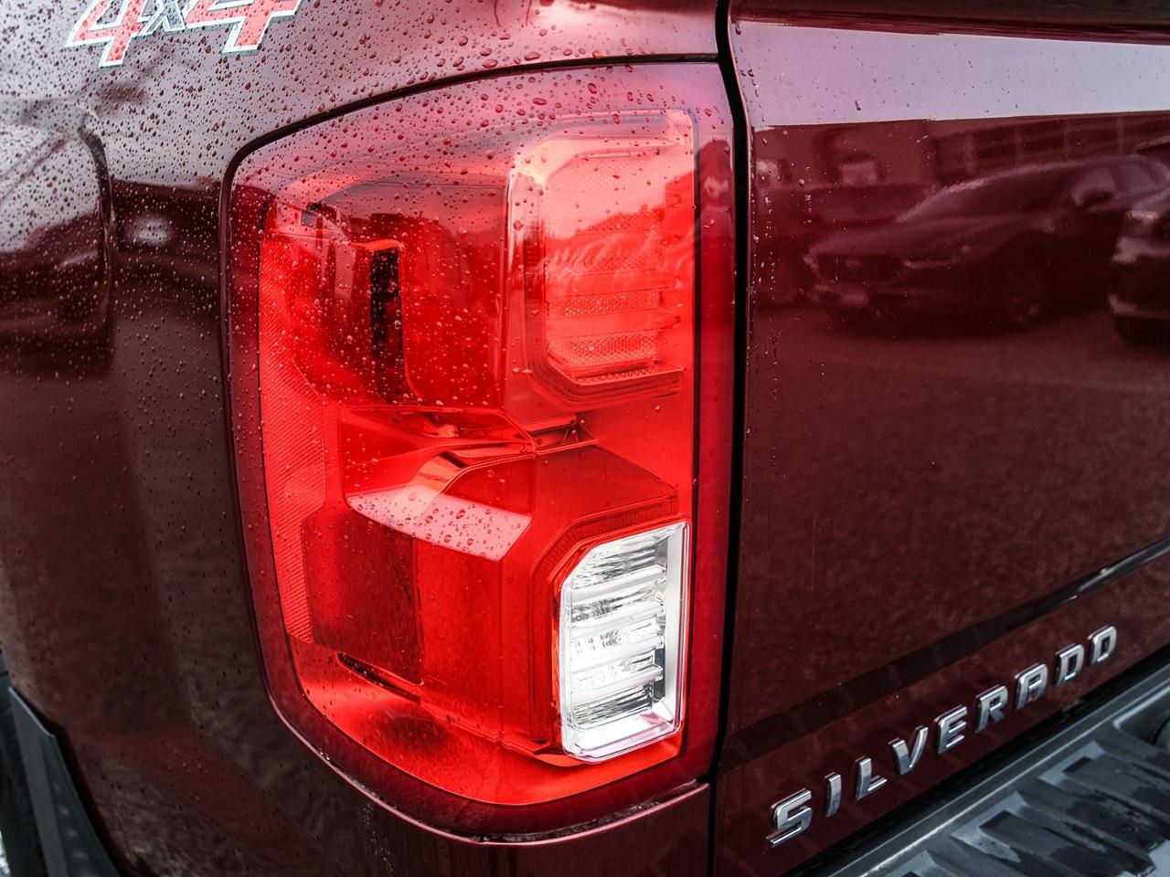 2017 Chevrolet Silverado 1500 Crew Cab Standard Box 4-Wheel Drive High Country Photo