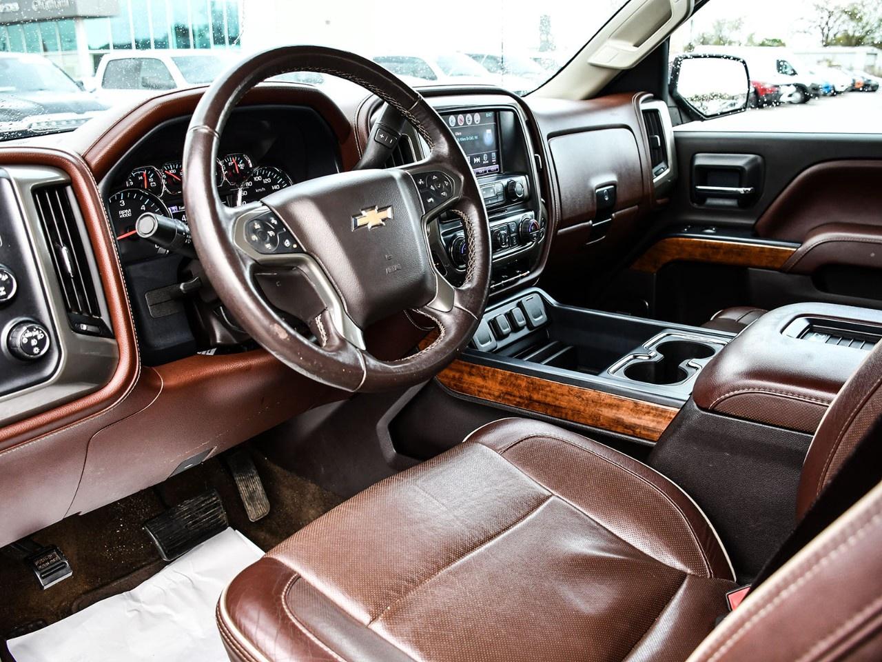 2017 Chevrolet Silverado 1500 Crew Cab Standard Box 4-Wheel Drive High Country Photo
