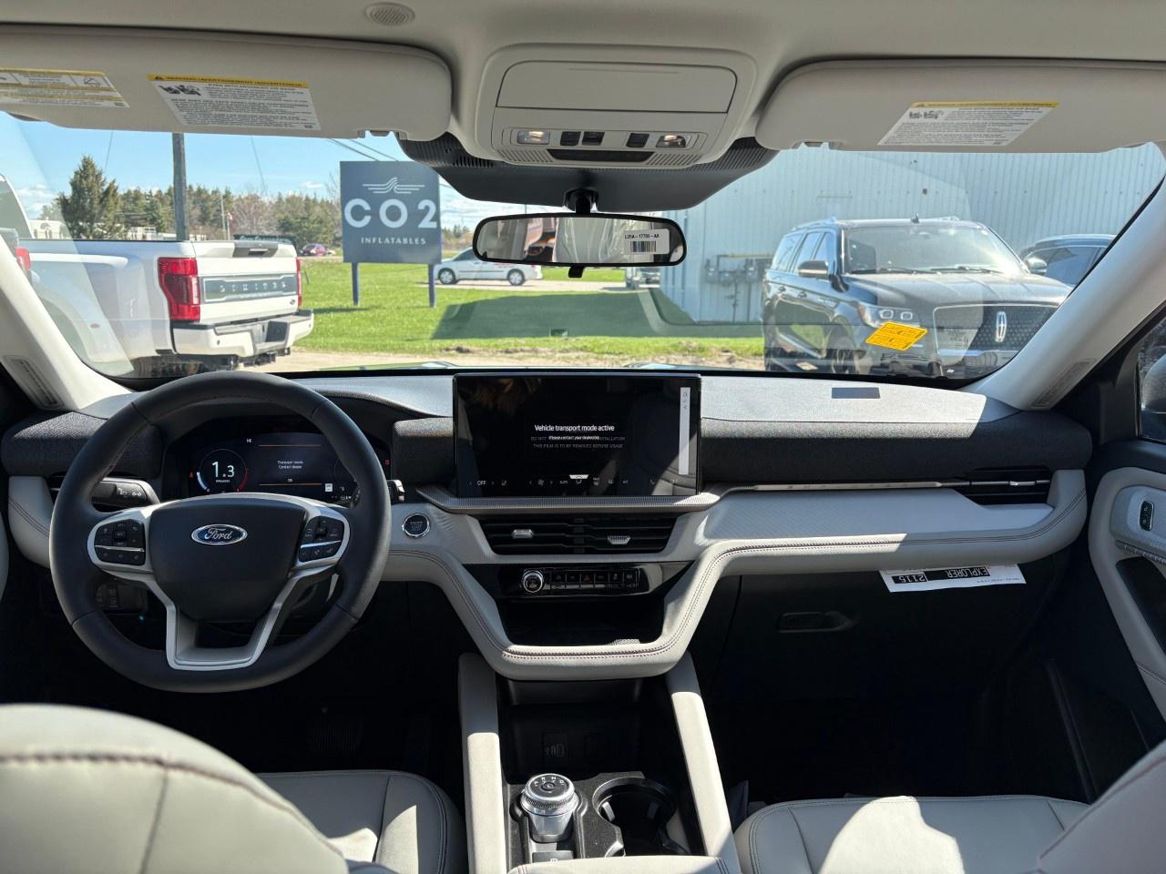 2026 Ford Explorer Active w/200A Pkg 4WD Photo