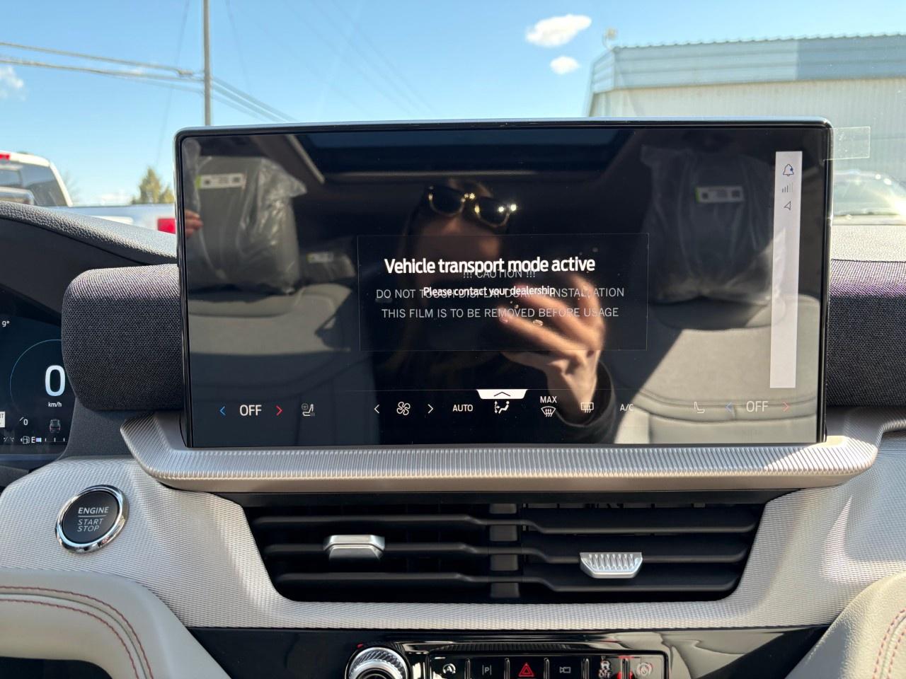 2026 Ford Explorer Active w/200A Pkg 4WD Photo