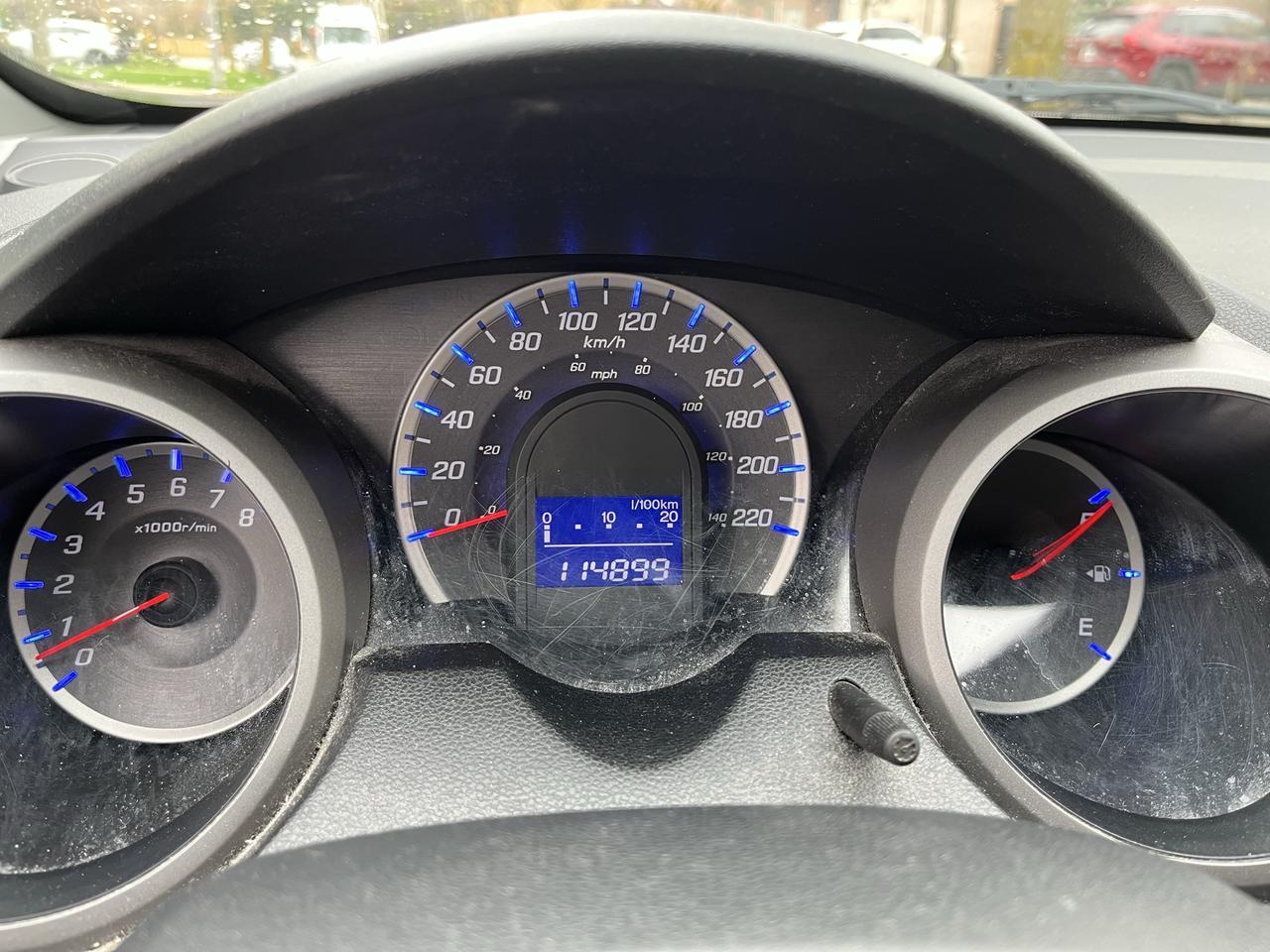 2011 Honda Fit LX *ONLY 114,889KMS! 1 ok my Local Senior Owner!! Photo