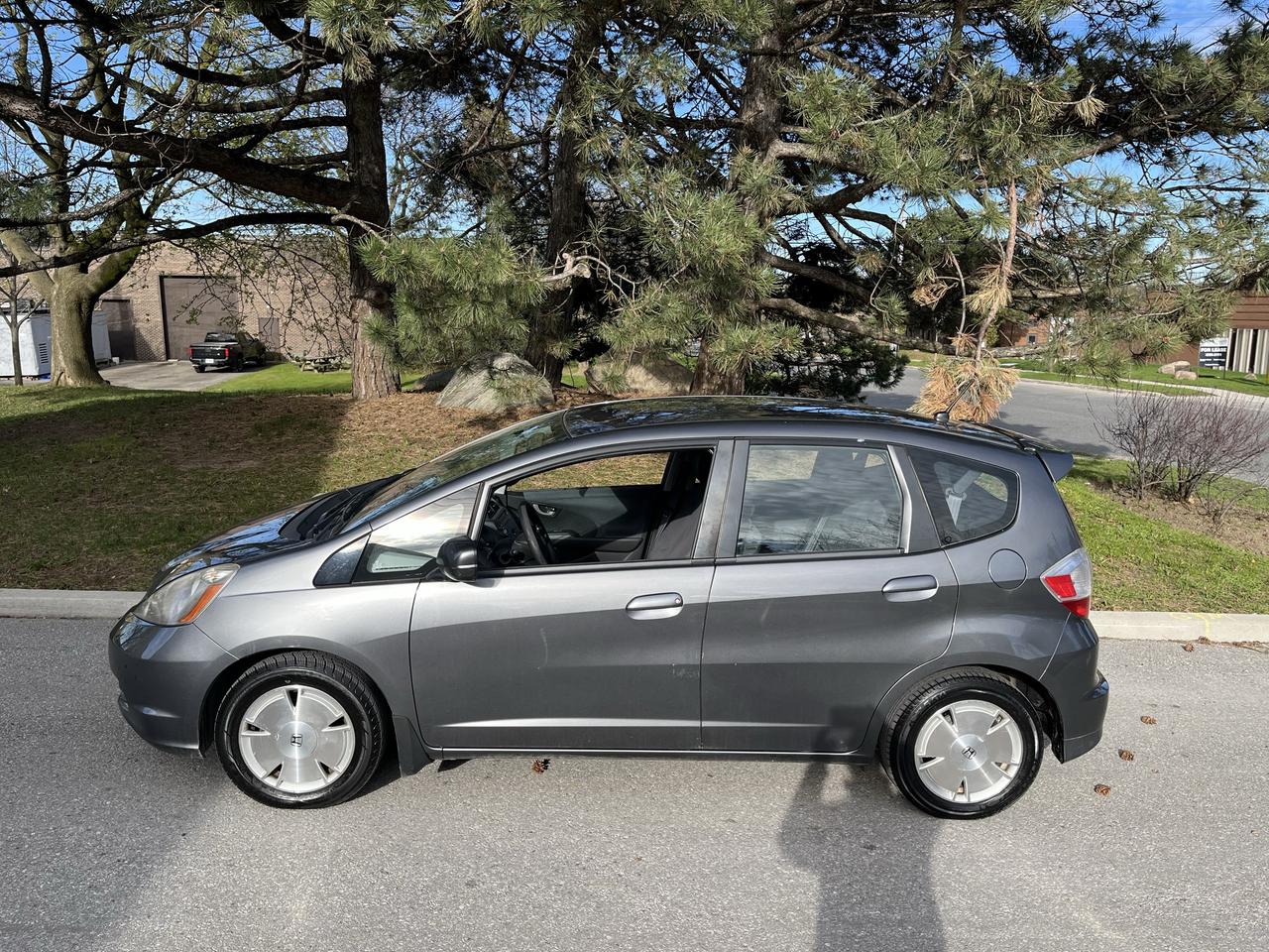 2011 Honda Fit LX *ONLY 114,889KMS! 1 Local Senior Owner!! Photo4